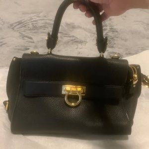 Ferragamo shoulder bag